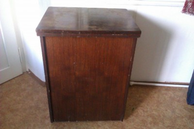 Starší šicí stroj Minerva