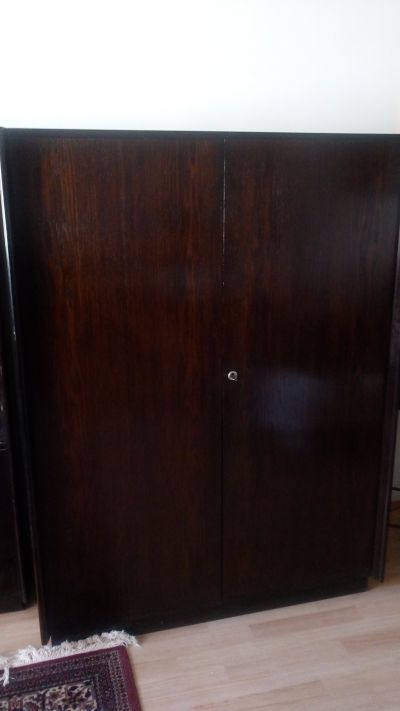 Šatní skříň za odvoz