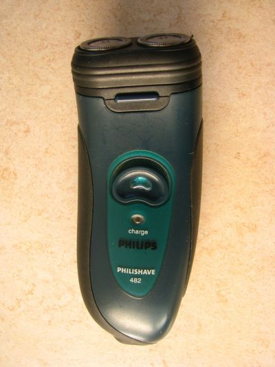 Holicí strojek Philishave 482