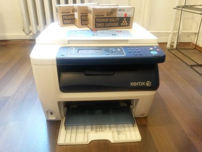 Laserová multifunkční tiskárna Xerox + tonery navíc