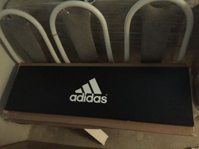 Cedule adidas 