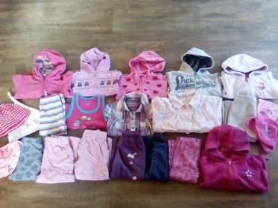 Sadu oblečků holčička vel.12-18 měsíců
